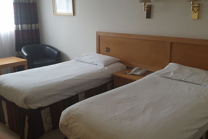 Room 14 of 75