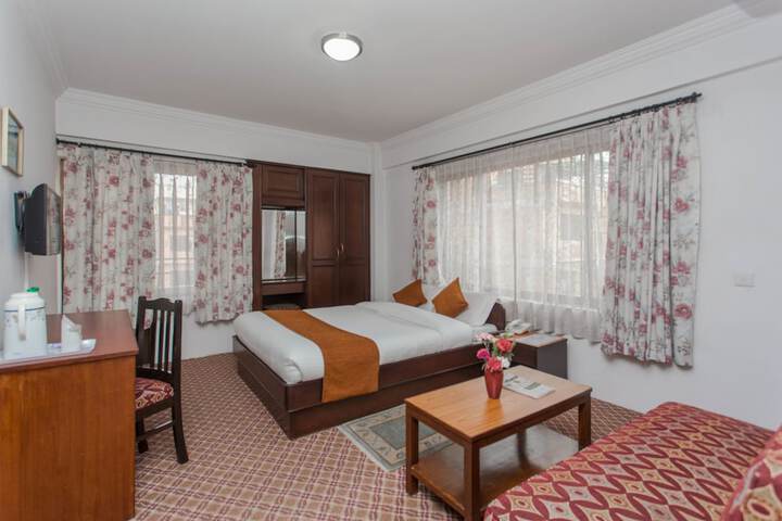 Room 14 of 93
