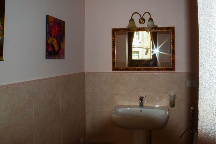 Room 14 of 30