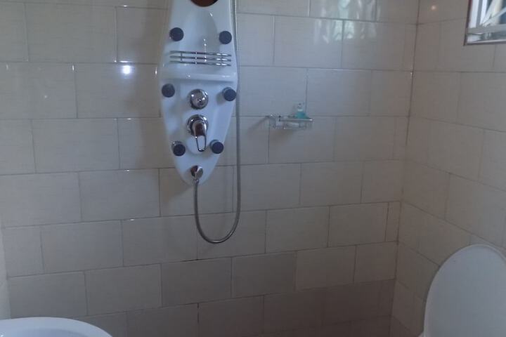 Room 15 of 29
