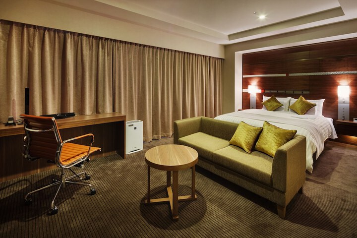 Room 25 of 52