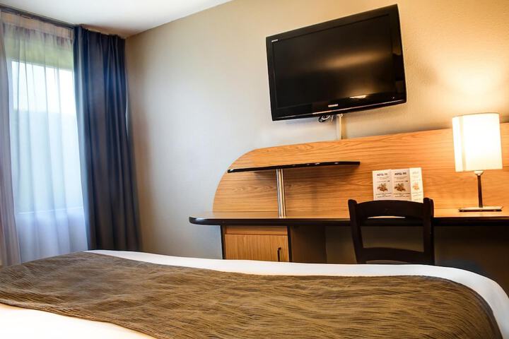 Room 11 of 54