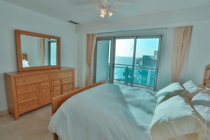 Room 21 of 230