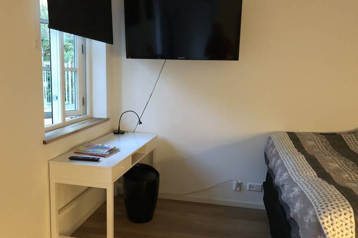 Room 27 of 45