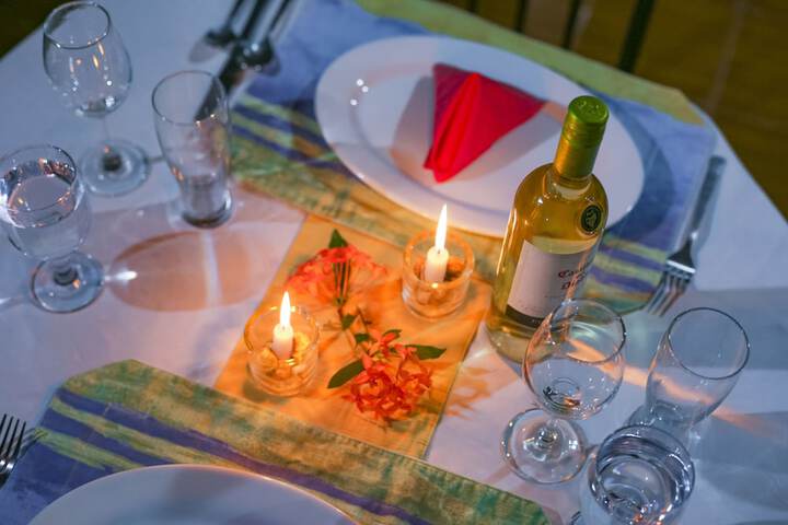 Dining 82 of 107