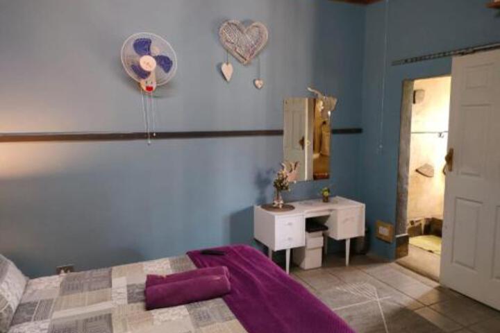 Room 17 of 43