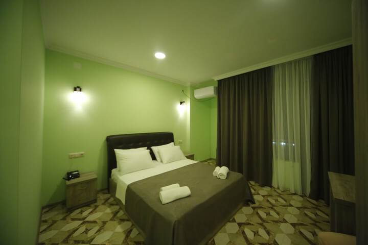 Room 16 of 51