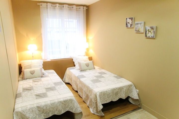 Room 16 of 18