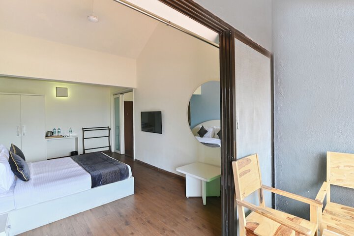 Room 9 of 64