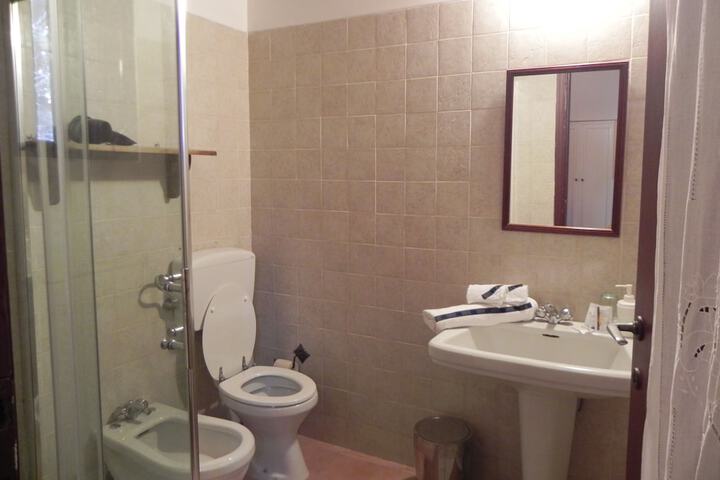 Room 35 of 86