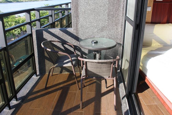 Terrace/Patio 23 of 33