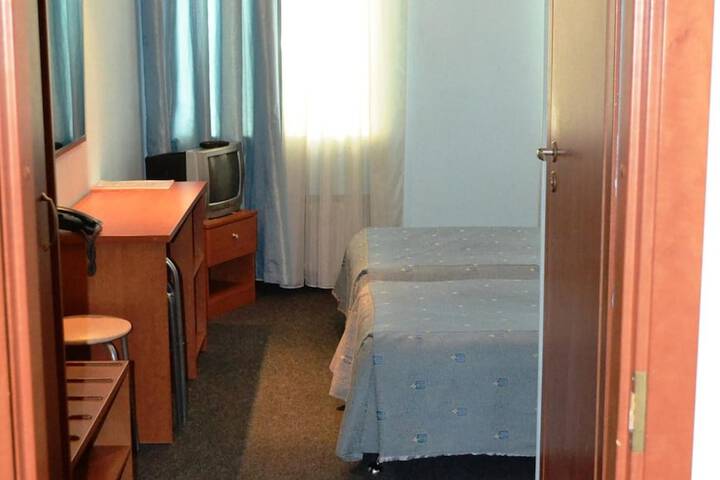 Room 15 of 35
