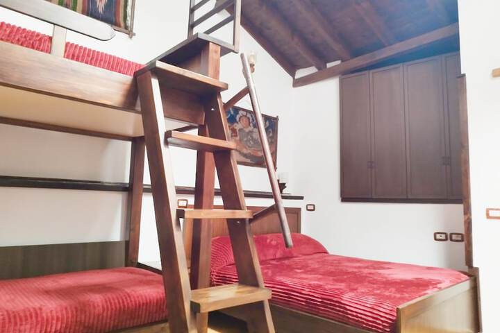 Room 15 of 52