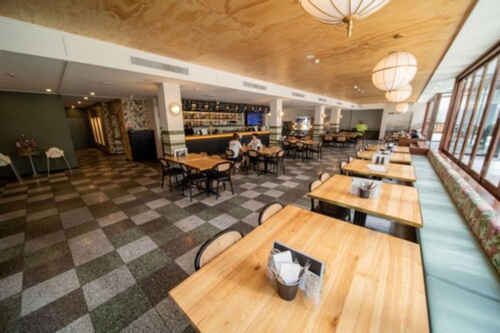 Dining Photos