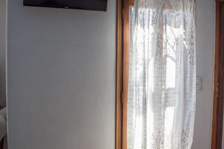 Room 26 of 106