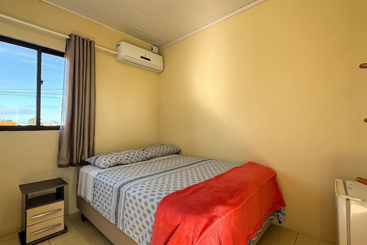Room 25 of 49