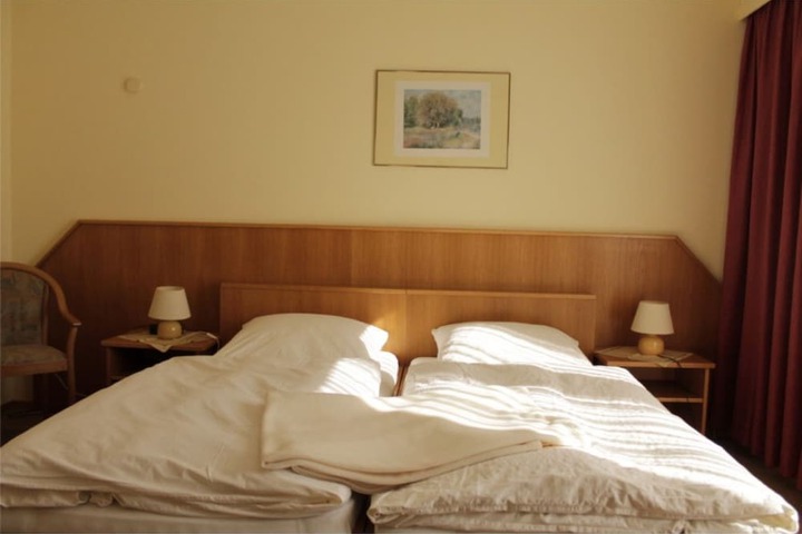Room 5 of 23