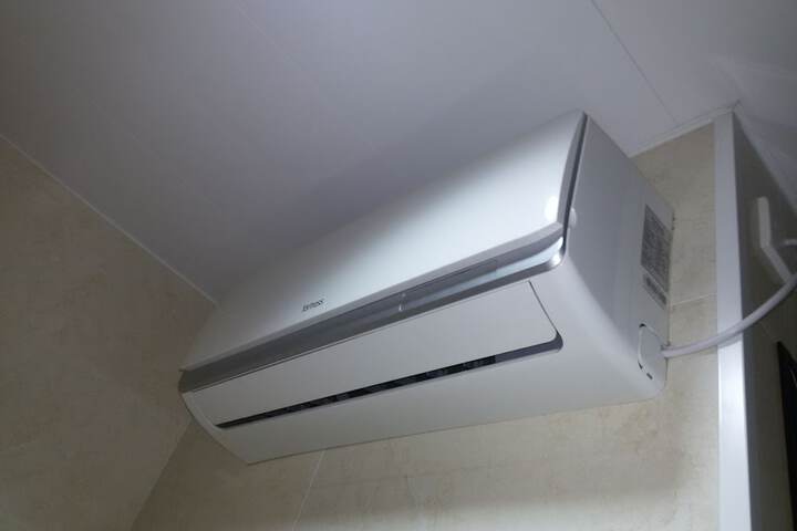 Room 20 of 35