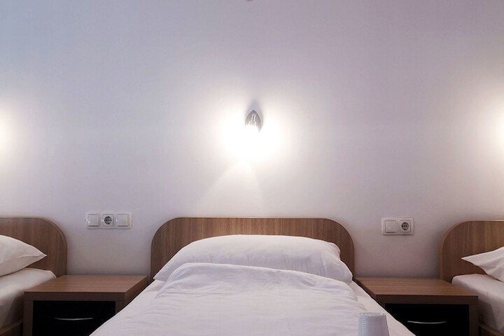 Room 28 of 60