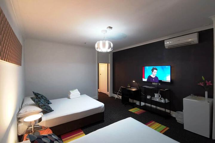 Room 42 of 73