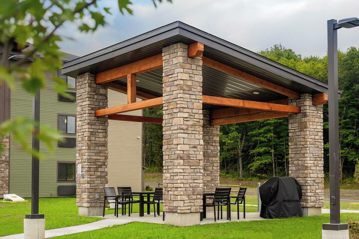 BBQ/picnic area