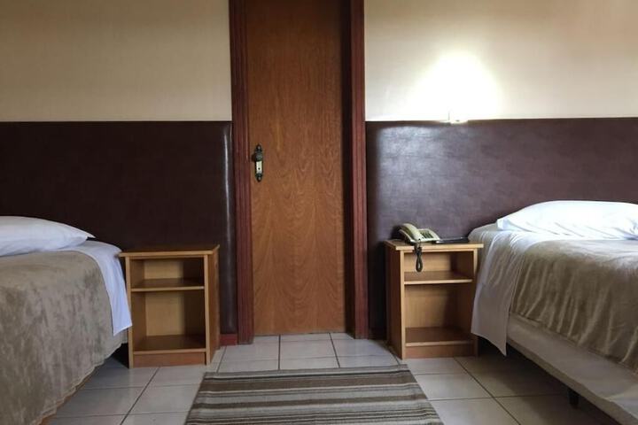 Room 6 of 35