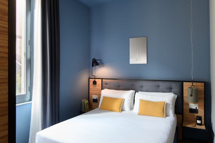 Room 18 of 38