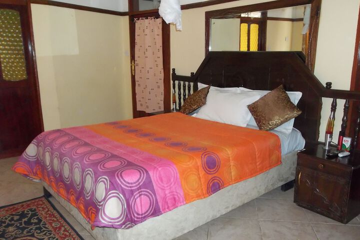 Room 5 of 61