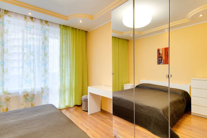 Room 19 of 172