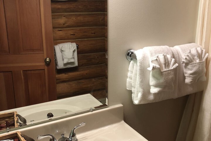 Room 108 of 186