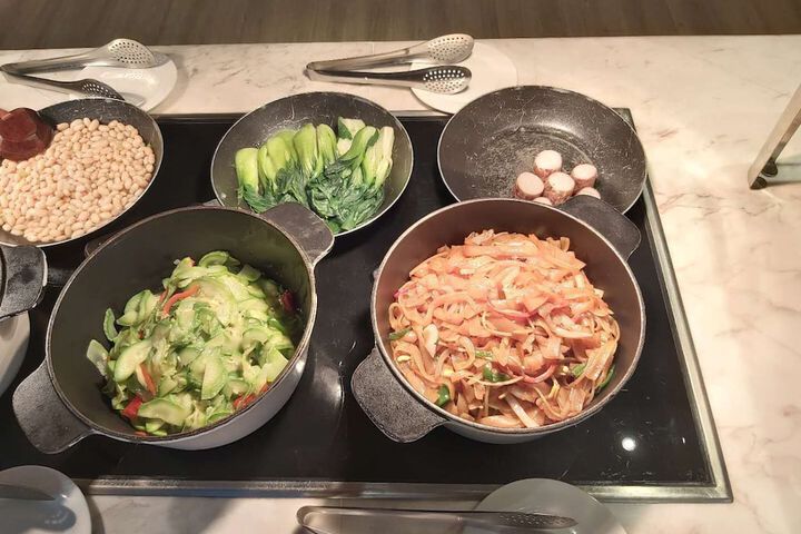 Dining 34 of 43