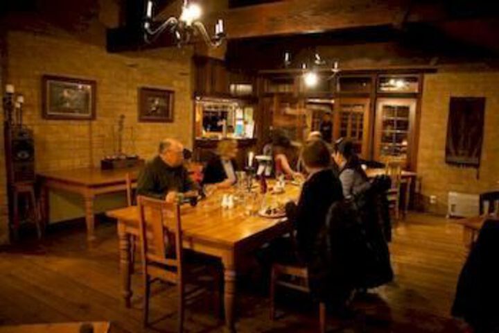 Dining 14 of 17