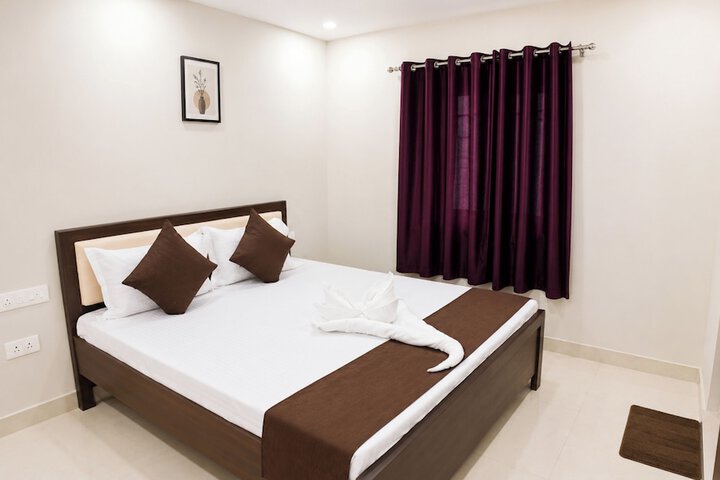 Hotel Yub-Raj Near Puri Beach