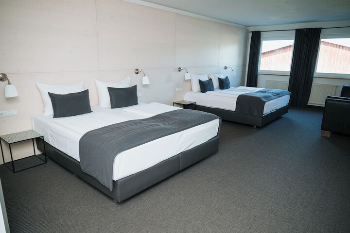 Room 16 of 63