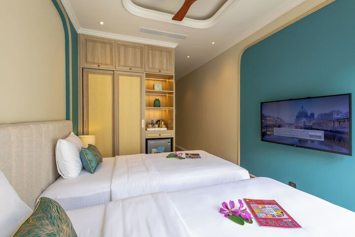 Room 14 of 70