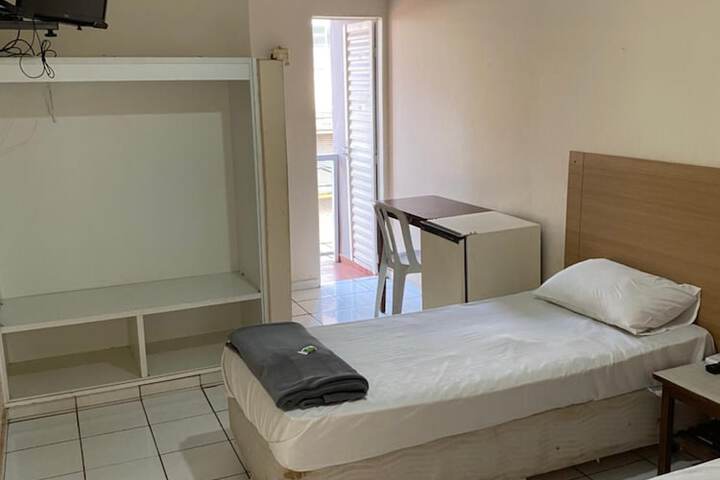 Room 2 of 20