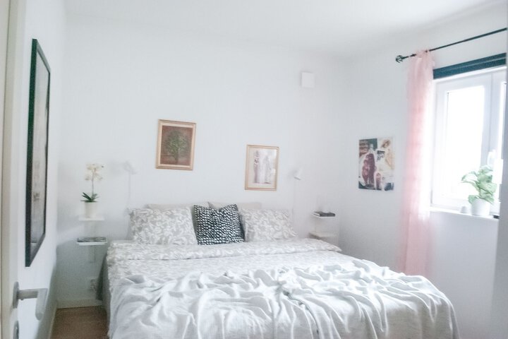 Room 37 of 164