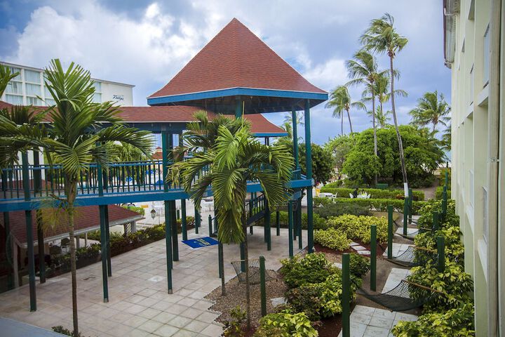 Hotel Exterior 67 of 70