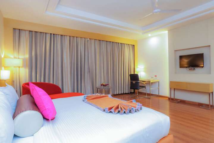 Room 17 of 113