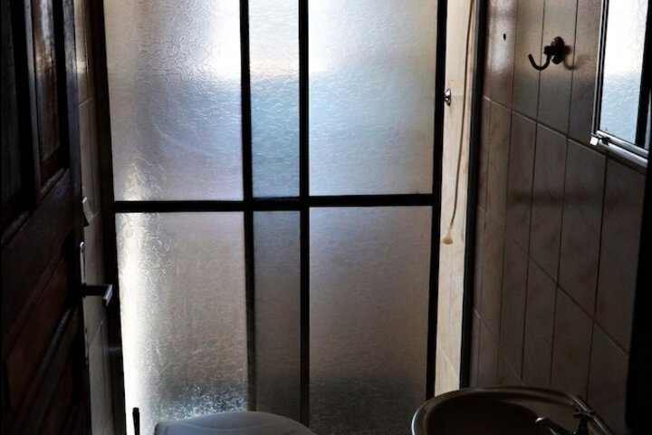 Room 43 of 68
