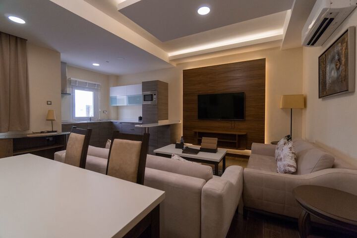 Room 43 of 86
