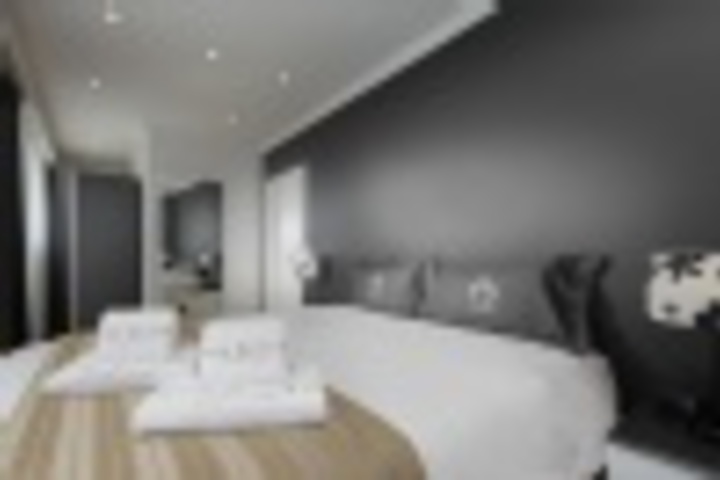 Room 40 of 300
