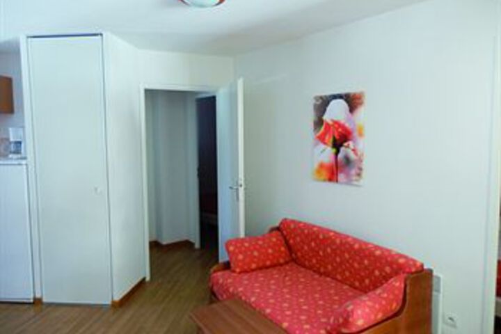 Room 18 of 30