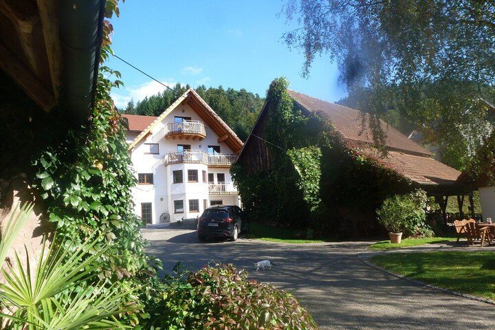 Hotel 77 of 90