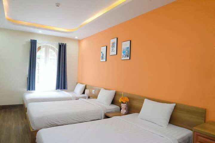 Room 21 of 80