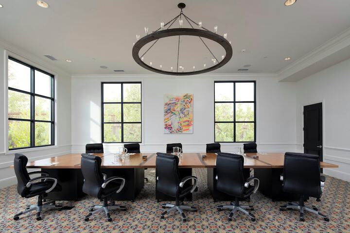 Business Center 72 of 85