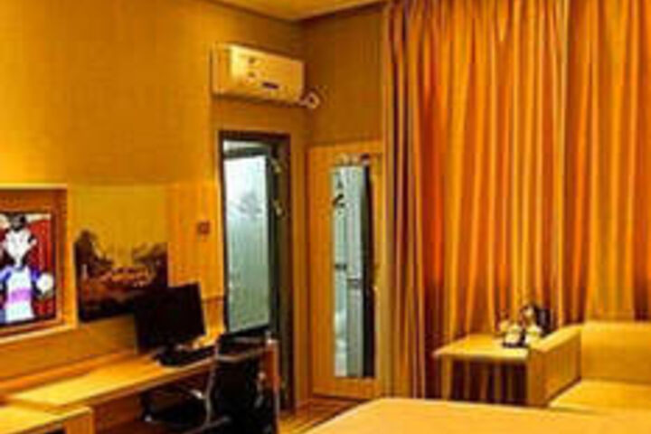 Room 40 of 83