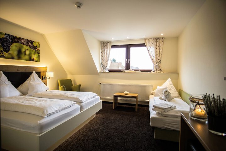 Room 3 of 55