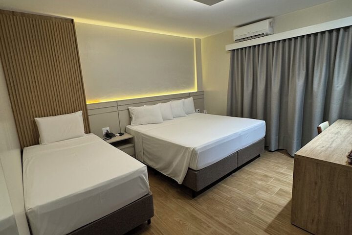 Room 15 of 96