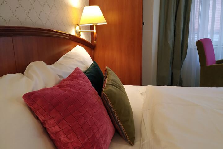 Room 17 of 70
